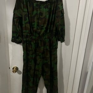 Camouflage Off-Shoulder Jumpsuit